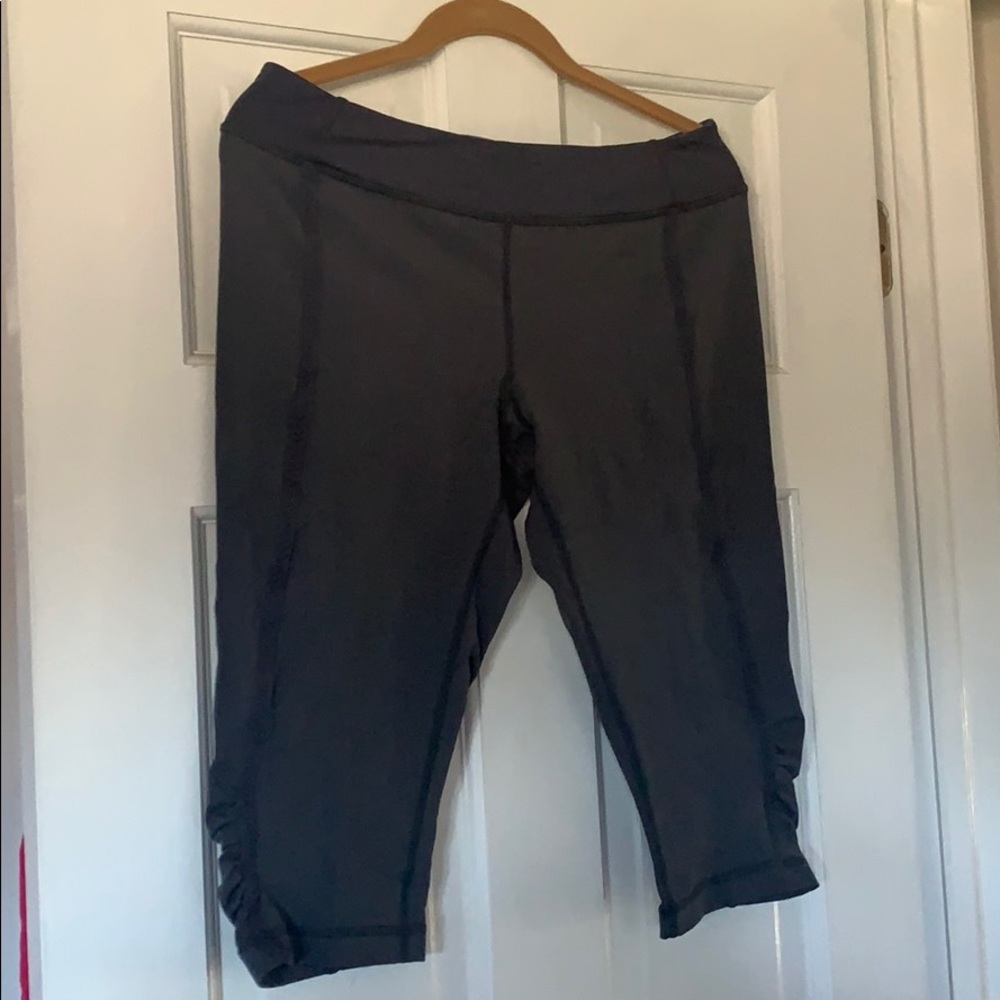 Lululemon Cropped Pants